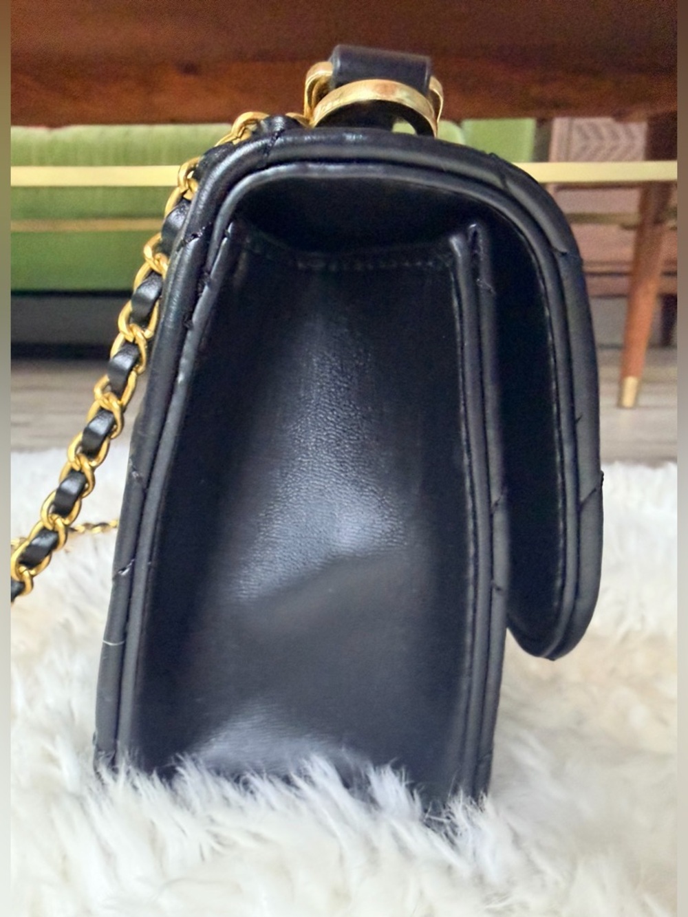 CHANEL Black Quilted Leather Crossbody Bag with Gold Hardware - Picture 8 of 16